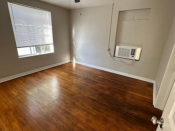 5th image of 1425 Cherry St