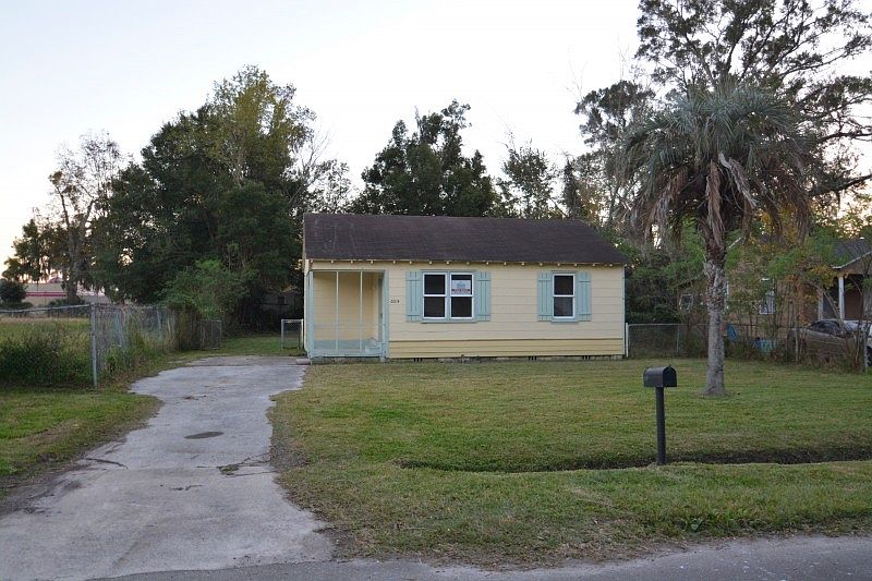 1st image of 6014 Lynnwood Ave