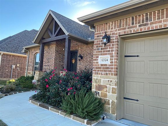3rd image of 12324 Cedar Knoll Dr