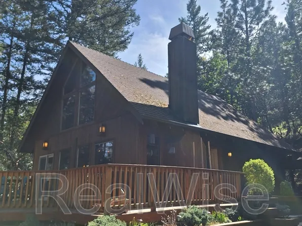 1711 Apache Dr, Medford, OR 97501