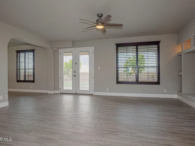13292 Emerald Isle St — Photo 2