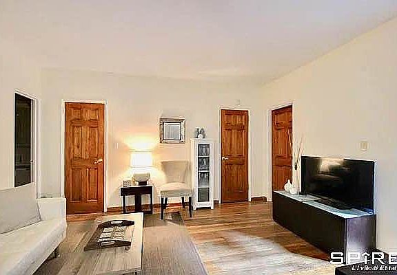 4th image of 26 W 75th St APT 1B