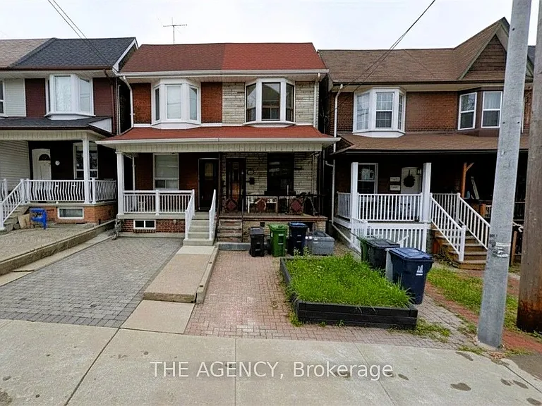 613 Delaware Ave N #UPPER — Photo 1
