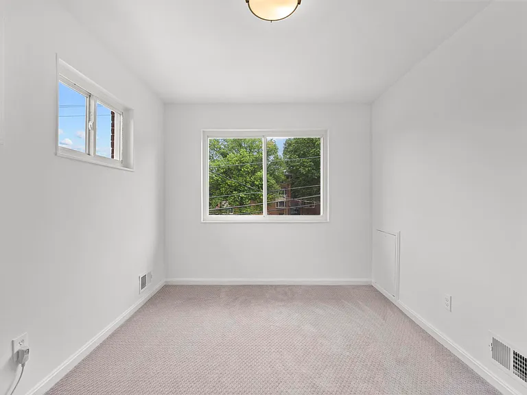 716 Audrey Ln — Photo 34