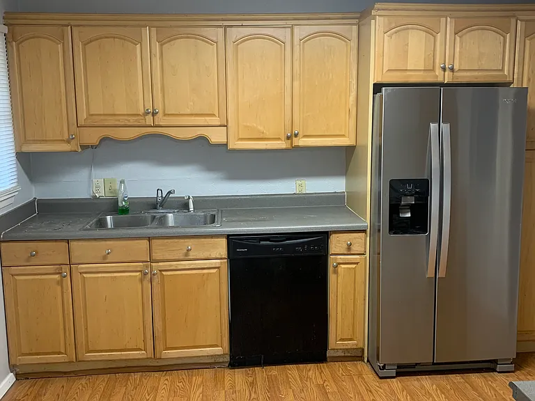 609 S Fannin St — Photo 2