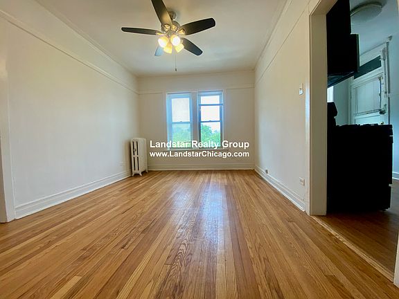 4th image of 5049 N Central Park Ave Unit 3C