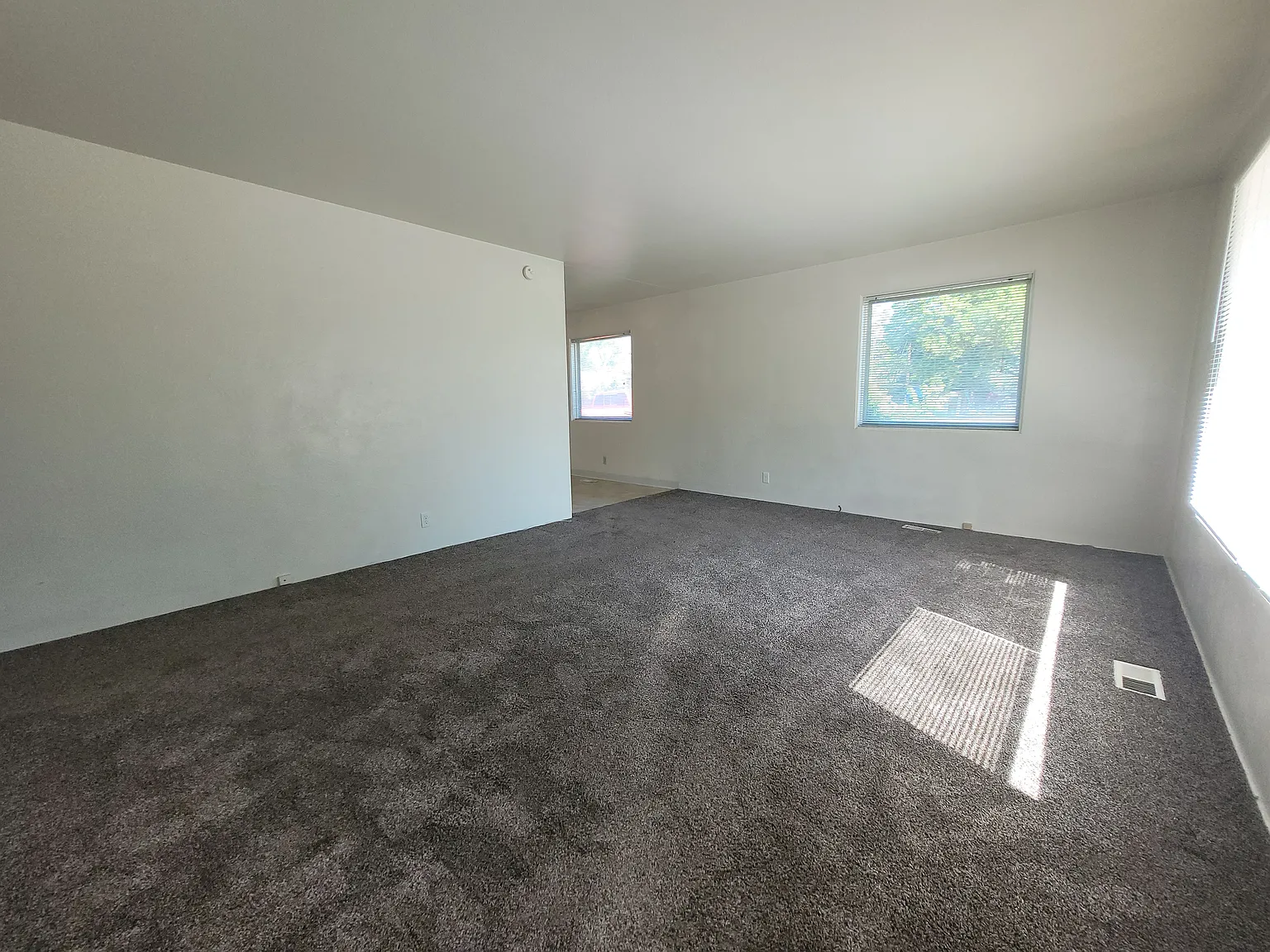 2 bed, 925 sqft, $1,395 — Photo 4