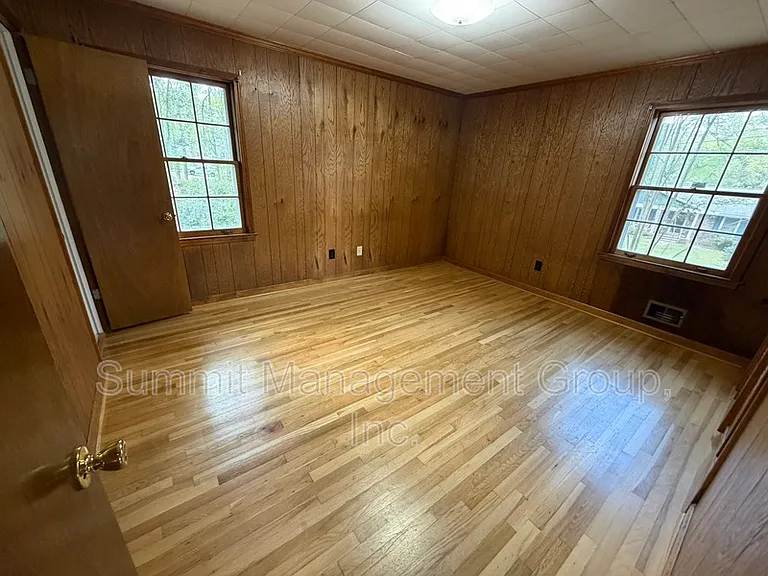 200 Indian Creek Dr — Photo 16