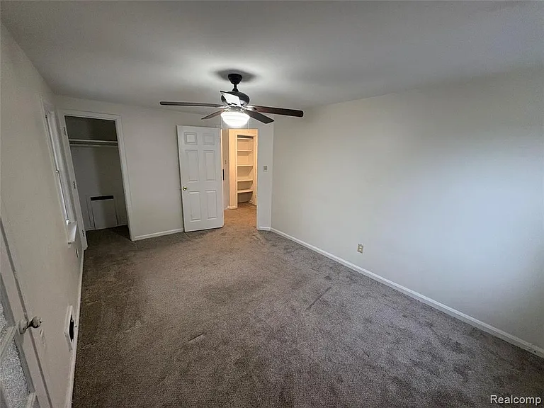 1079 Emmons Blvd — Photo 27
