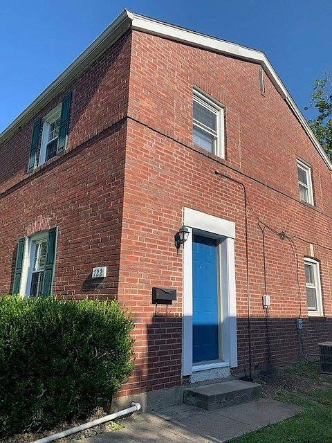 1st image of 722 Clarendon Pl