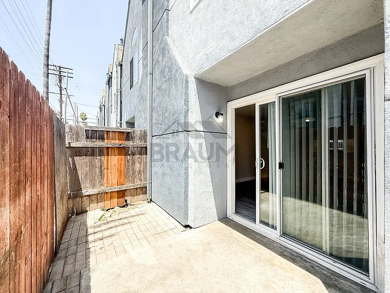 14257 Friar St — Photo 15