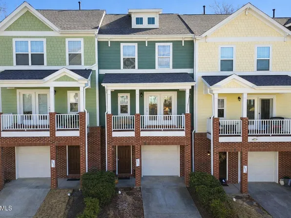 3020 Winfred Dell Ln, Cary, NC 27511