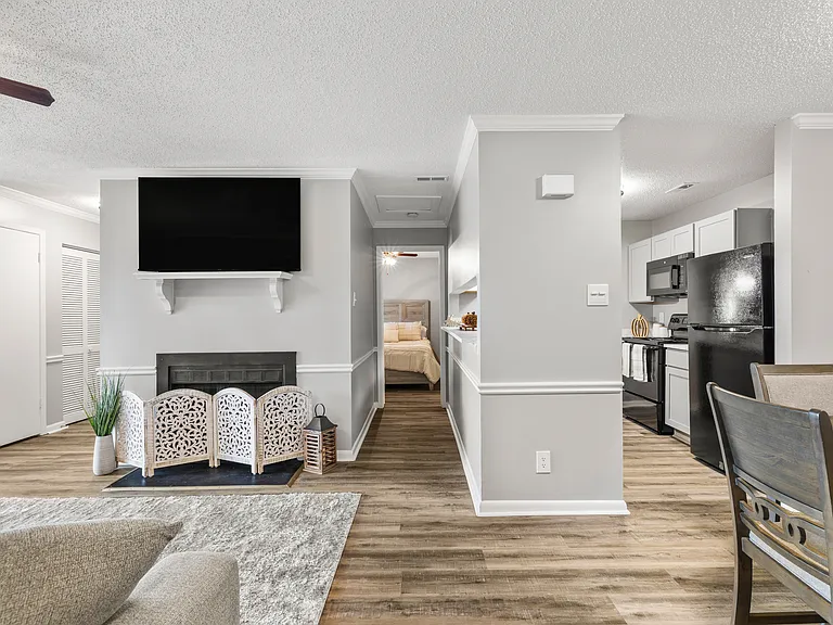 Blue Ridge Apartments — Photo 15