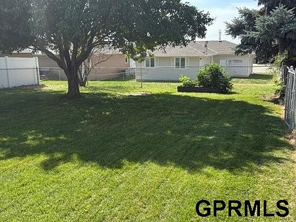 3rd image of 1229 Blue Stem Cir