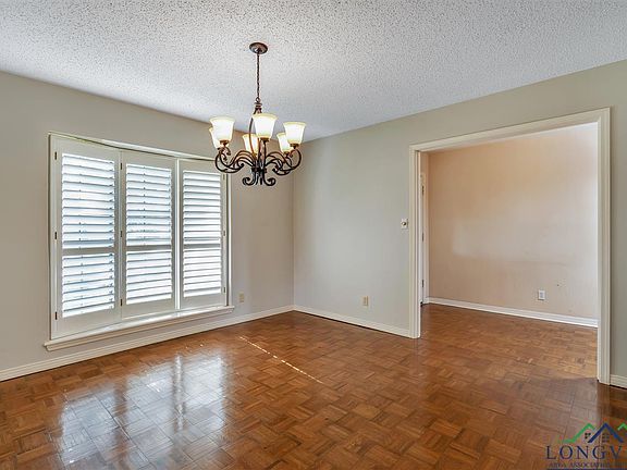 4th image of 1821 Northwood Ct
