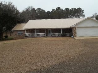 1077 Johnston Chapel Rd, Summit, MS 39666