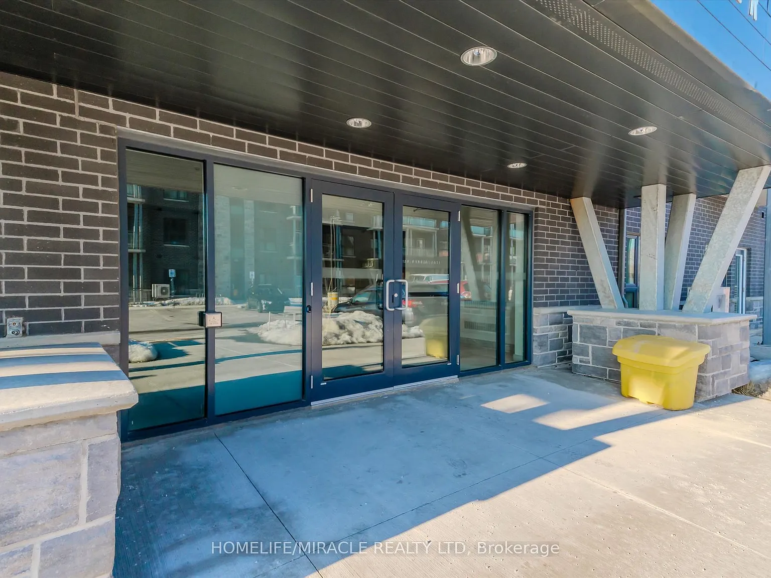 2 bed, $1,850 — Photo 4