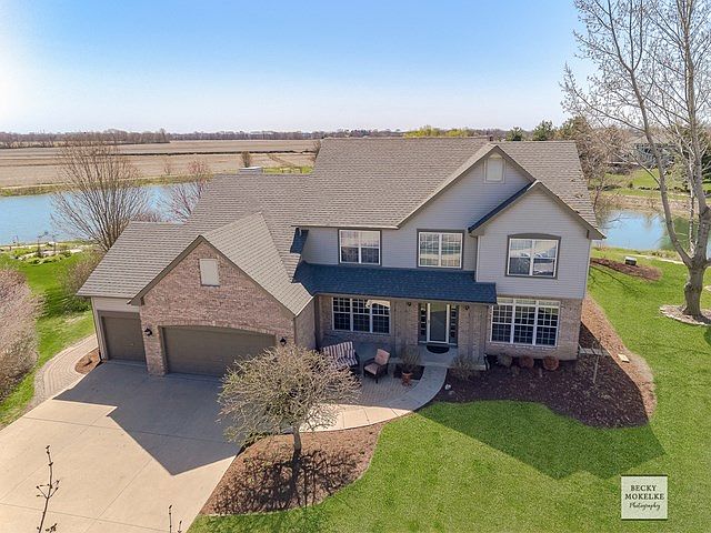 Welcome Home to 13011 Greenfield Dr, "The Ponds" Desired Neighborhood!  Perfectly located with Pond 