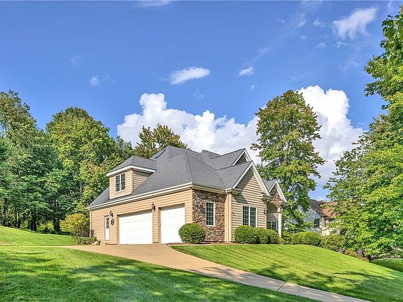 4th image of 824 Mount Pleasant Rd