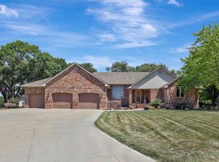 7 Taylor Ct, Augusta, KS 67010