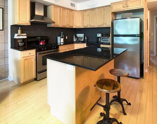 5th image of 105 15th St APT 3A