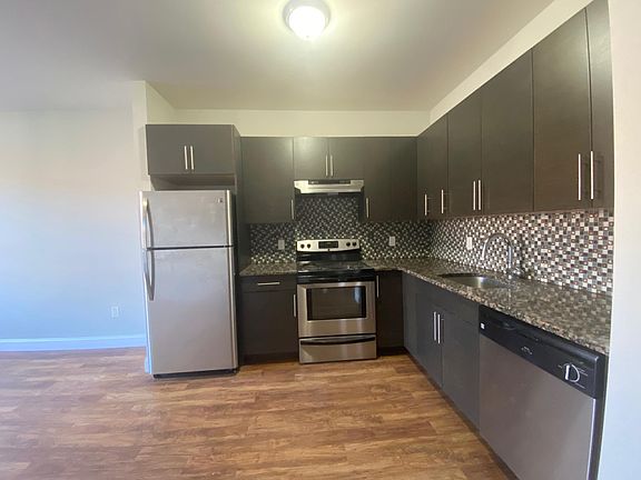 4th image of 554 55th St APT 302