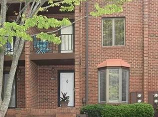 102C Wafco Ln, Greensboro, NC 27401