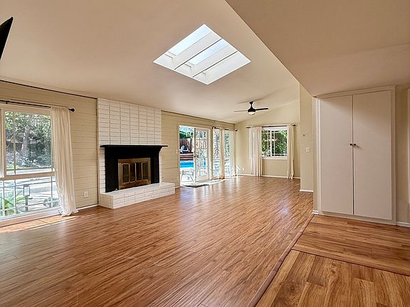3rd image of 5920 Fairhaven Ave