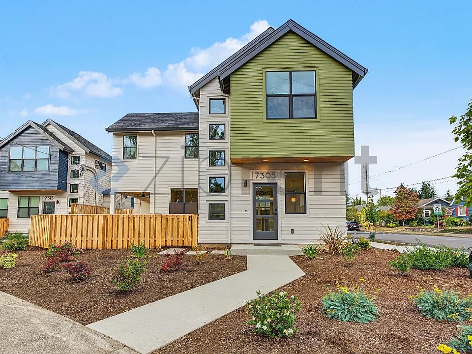 7305 N Willamette Blvd