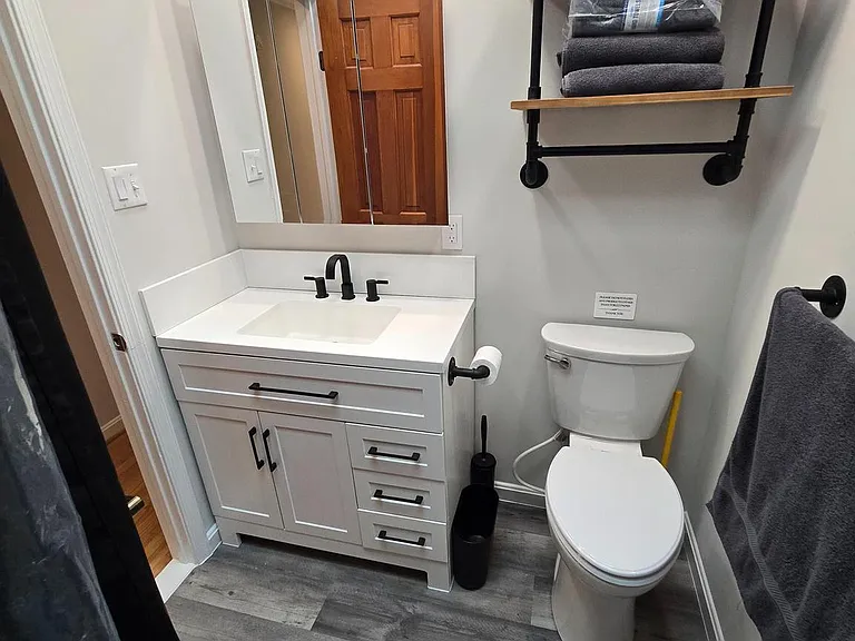202 Cypress Creek Rd — Photo 11