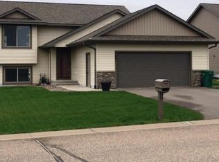 1851 White Pine Way, New Richmond, WI 54017