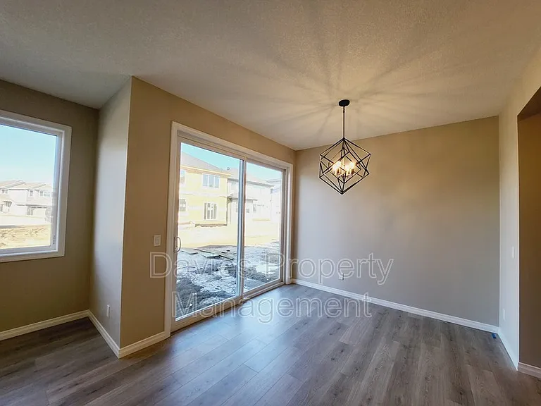 15836 30th Ave SW — Photo 7