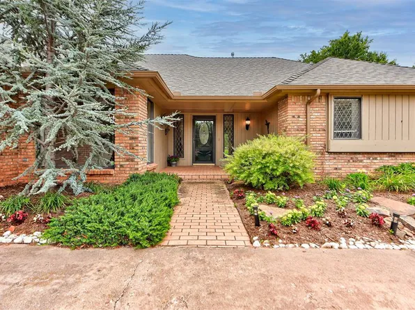 1504 Nightingale Ln, Edmond, OK 73034