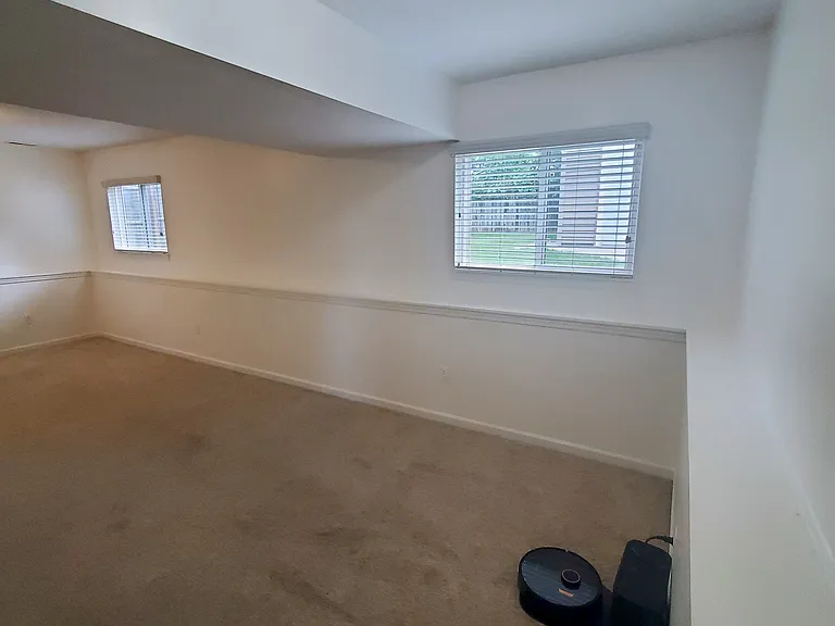 1043 Olson Ave — Photo 18
