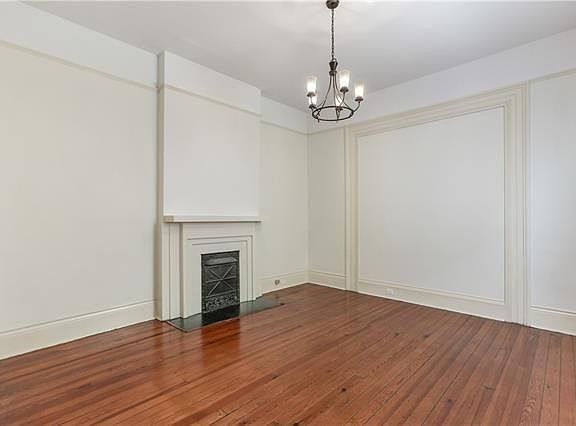 3rd image of 1708 Robert St