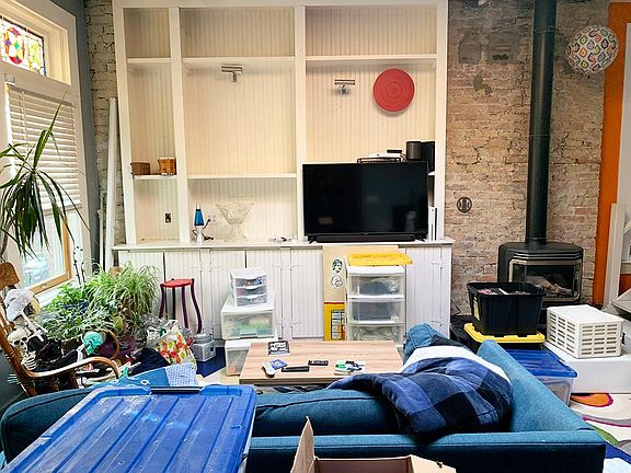 5th image of 2438 W Superior St #2