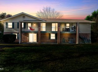 305 Overbrook Dr, Bristol, TN 37620