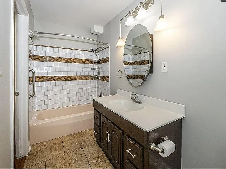 1003 Argyle St #4A — Photo 9