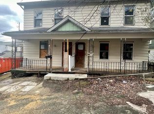 112 Salem Ave #1, Carbondale, PA 18407