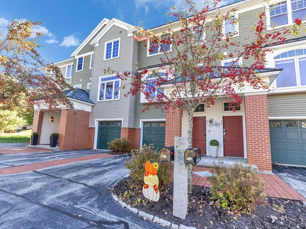 94 Riverwalk Way, Manchester, NH 03101