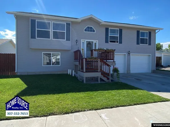1419 Pinecrest St, Riverton, WY 82501