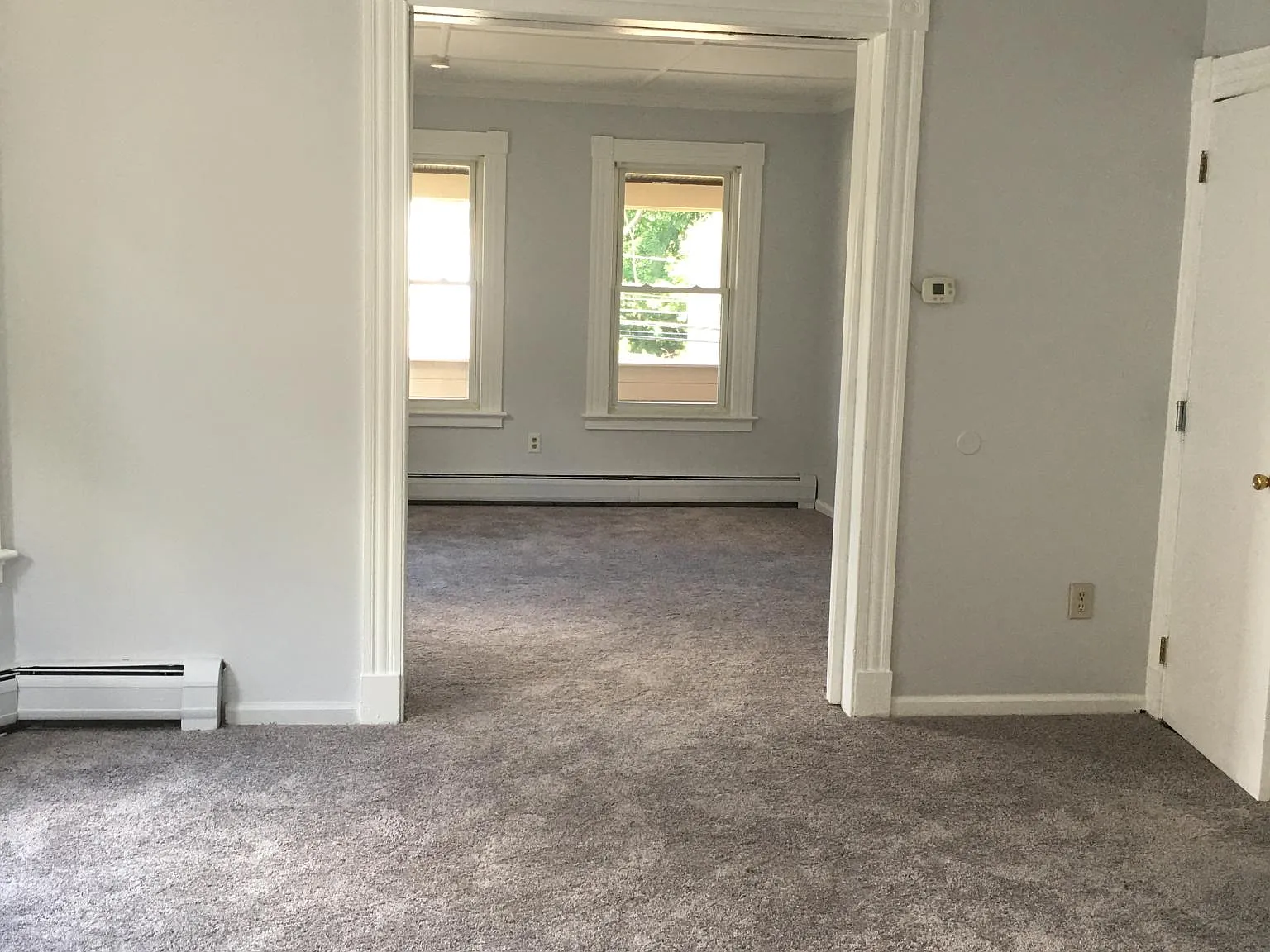 475 Center St — Photo 3