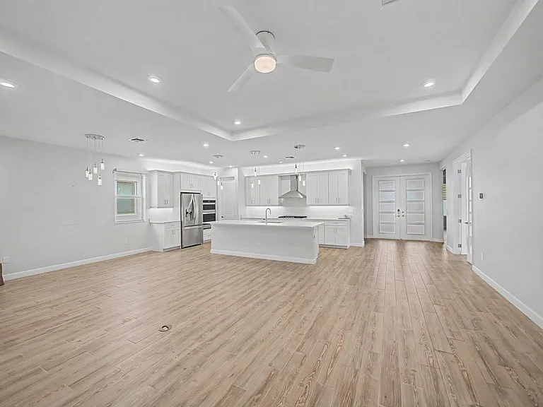 9856 SW Isabelline Dr — Photo 5
