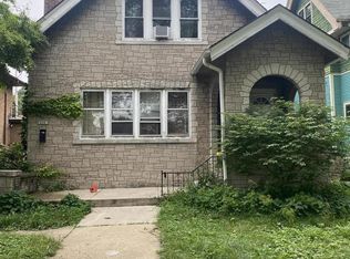 2809 N 41st St, Milwaukee, WI 53210