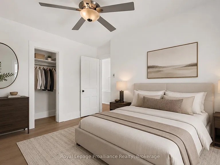367 Edinburgh St — Photo 14