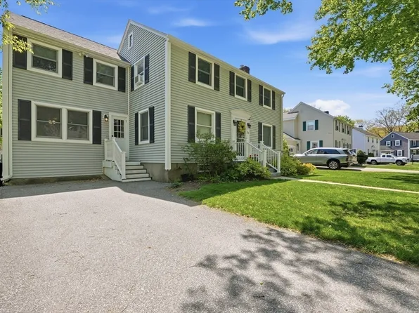 28 Saxon Rd, Worcester, MA 01602