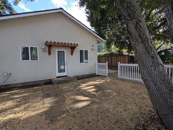 4th image of 532 Palmer Ln #A