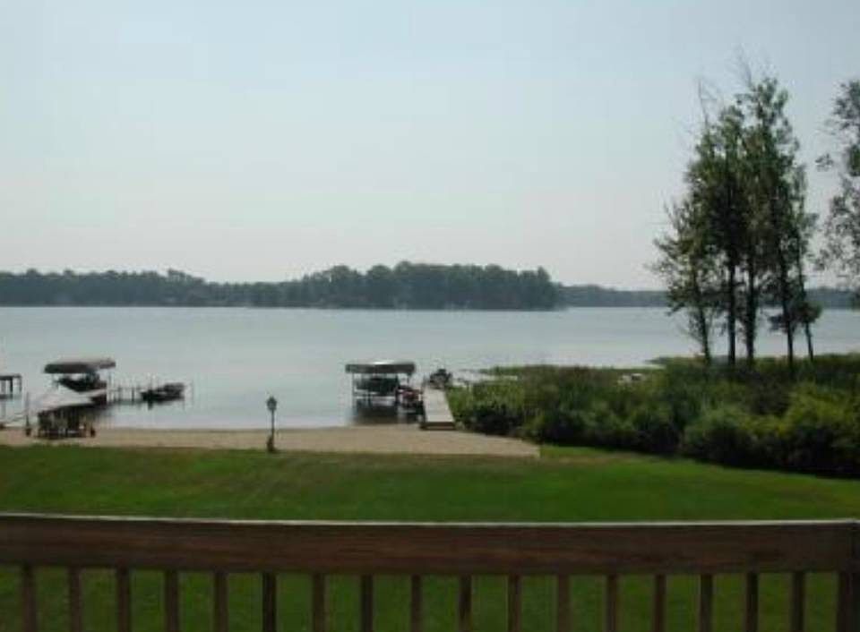 6067 Paw Paw Lake Rd, Coloma, MI 49038 Zillow
