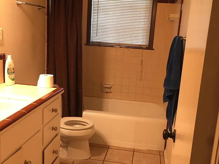 full bathroom
