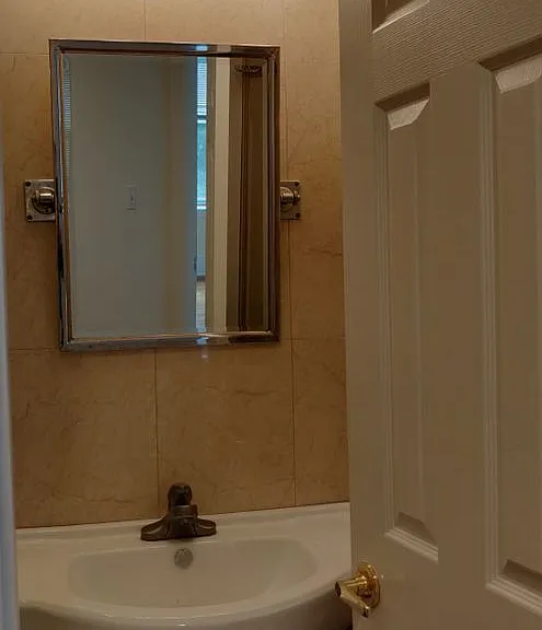 191 Winthrop Rd #3E — Photo 21